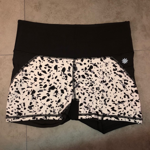Athleta Pants - Athleta Shorts Size Small